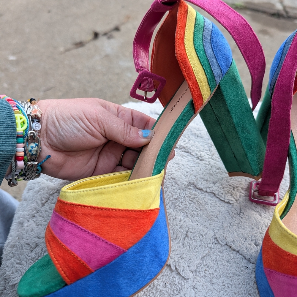Unique Vintage Rainbow Chunky Platforms Size 10/41 - Picture 3 of 6